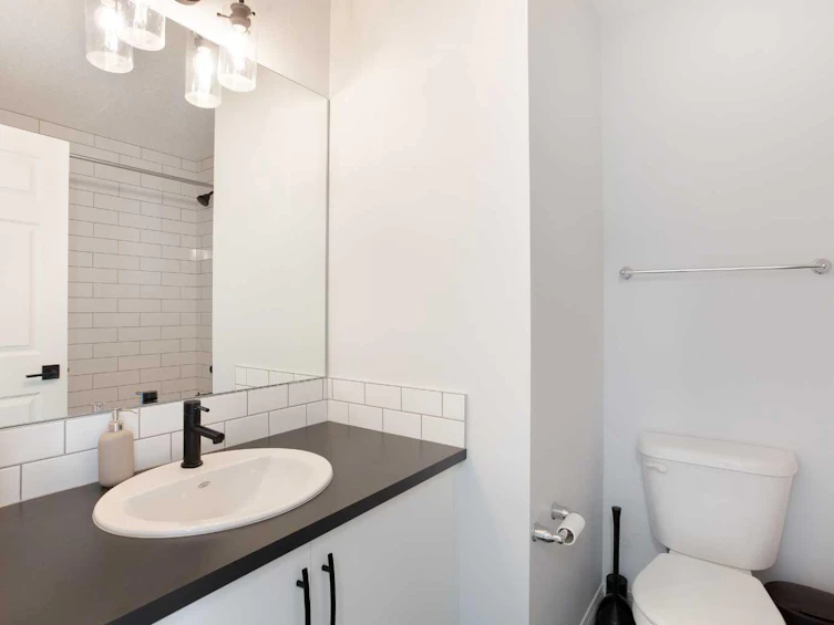 63 Yorkville Avenue SW, Calgary, AB, T2X 4K3 - 17