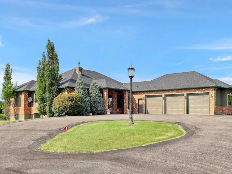 220 Country Lane Drive, Rural Rocky View County, AB, T3Z 1J4 - 3