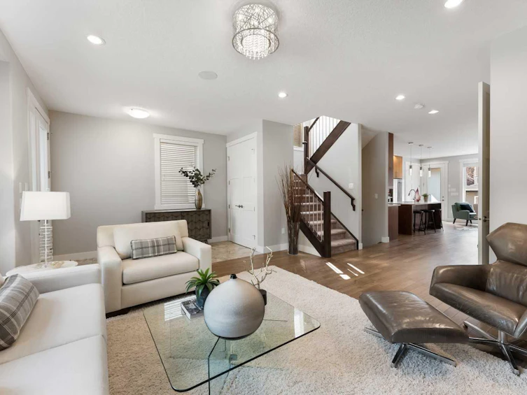 621 55 Avenue SW, Calgary, AB, T2V 0G2 - 5