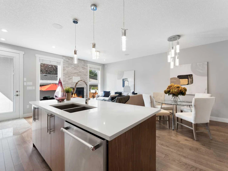 621 55 Avenue SW, Calgary, AB, T2V 0G2 - 10