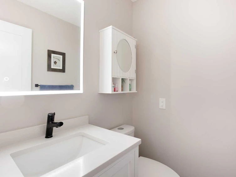72 Strathcona Close SW, Calgary, AB, T3H 1L3 - 13