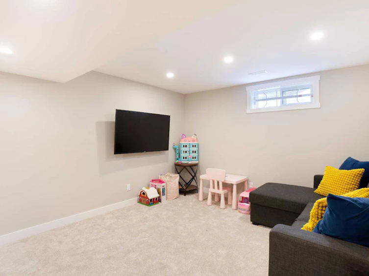 72 Strathcona Close SW, Calgary, AB, T3H 1L3 - 18