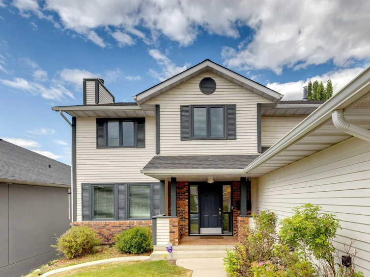 64 Douglas Woods View Southeast, Calgary, AB, T2Z 2A5 - 4