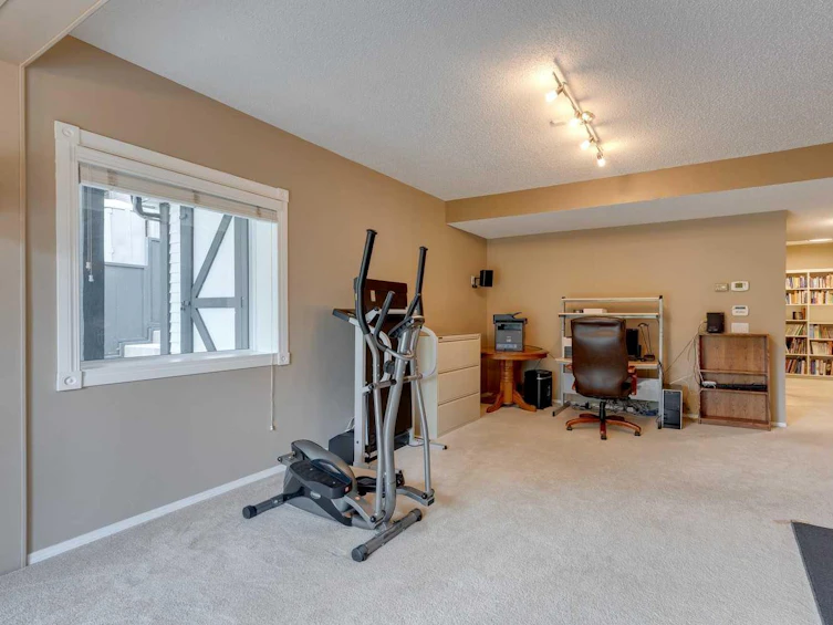 64 Douglas Woods View Southeast, Calgary, AB, T2Z 2A5 - 39