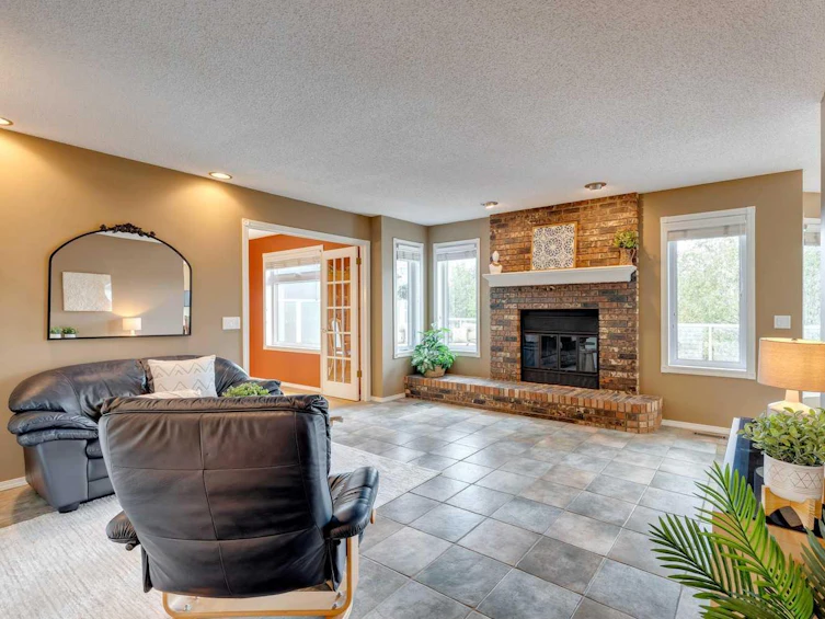64 Douglas Woods View Southeast, Calgary, AB, T2Z 2A5 - 10