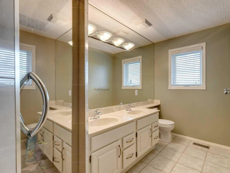 64 Douglas Woods View Southeast, Calgary, AB, T2Z 2A5 - 29