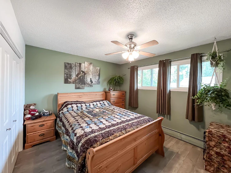 201 4 Avenue NE, Mclennan, AB, T0H 2L0 - 13