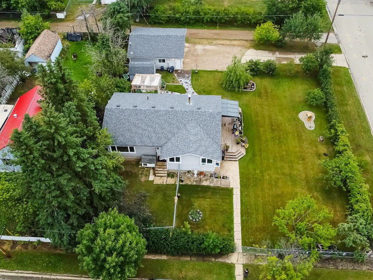 201 4 Avenue NE, Mclennan, AB, T0H 2L0 - 31