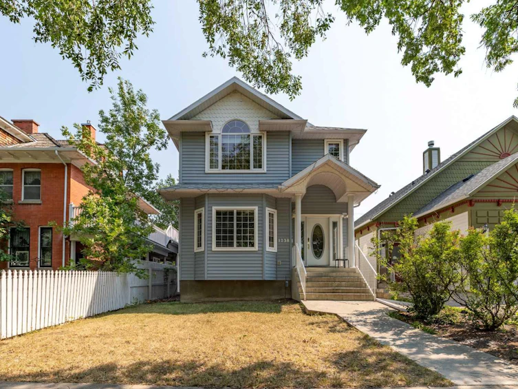 1238 5 Avenue S, Lethbridge, AB, T1J 0V5
