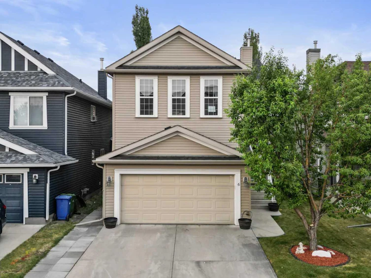 6 Copperfield Common SE, Calgary, AB, T2Z 4M1