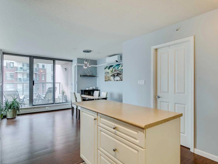 1401-650 10 Street SW, Calgary, AB, T2P 5G4 - 9