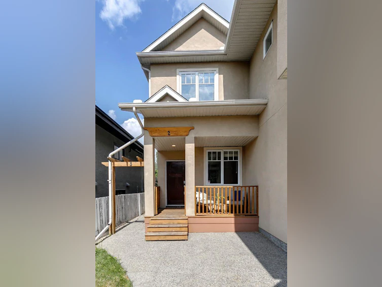 2-2332 2 Avenue NW, Calgary, AB, T2N 0H2 - 2