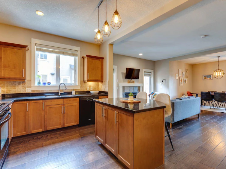 2-2332 2 Avenue NW, Calgary, AB, T2N 0H2 - 6