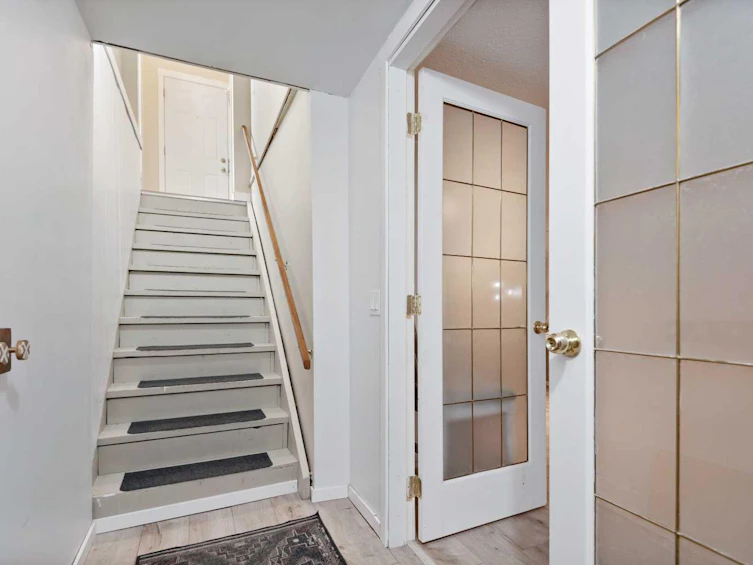 43 Castle Crescent, Red Deer, AB, T4P 2E8 - 22