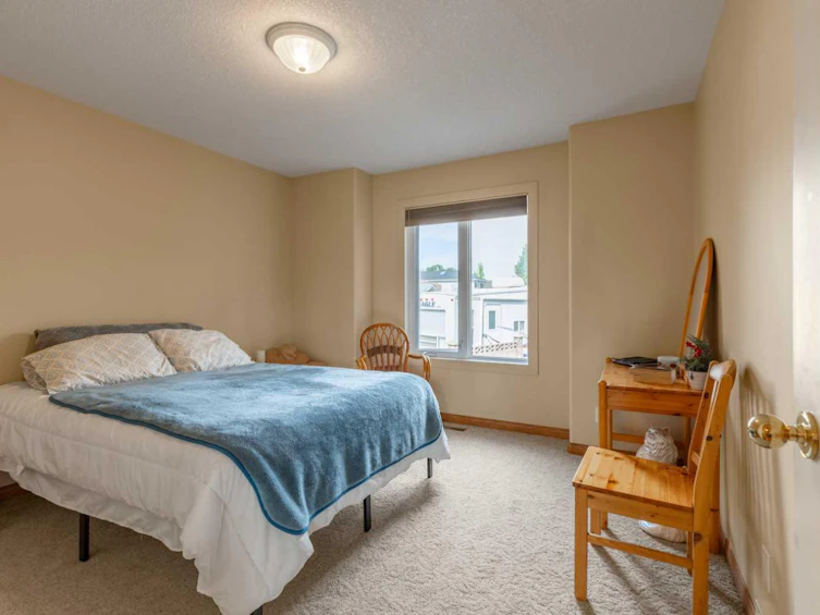 82 St James Crescent N, Lethbridge, AB, T1H 6M5 - 17