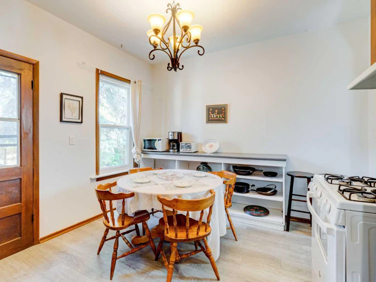 6 New Place SE, Calgary, AB, T2G 3Y2 - 15