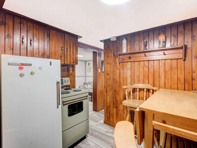 6 New Place SE, Calgary, AB, T2G 3Y2 - 27