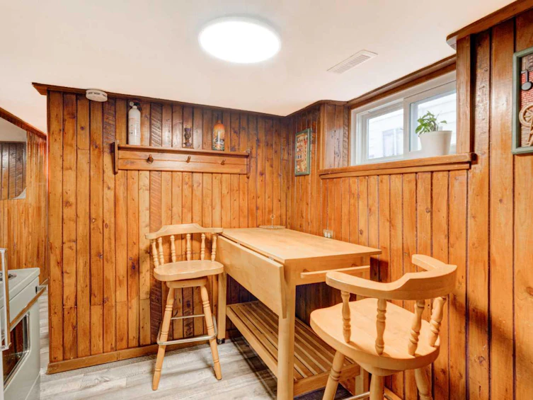 6 New Place SE, Calgary, AB, T2G 3Y2 - 28