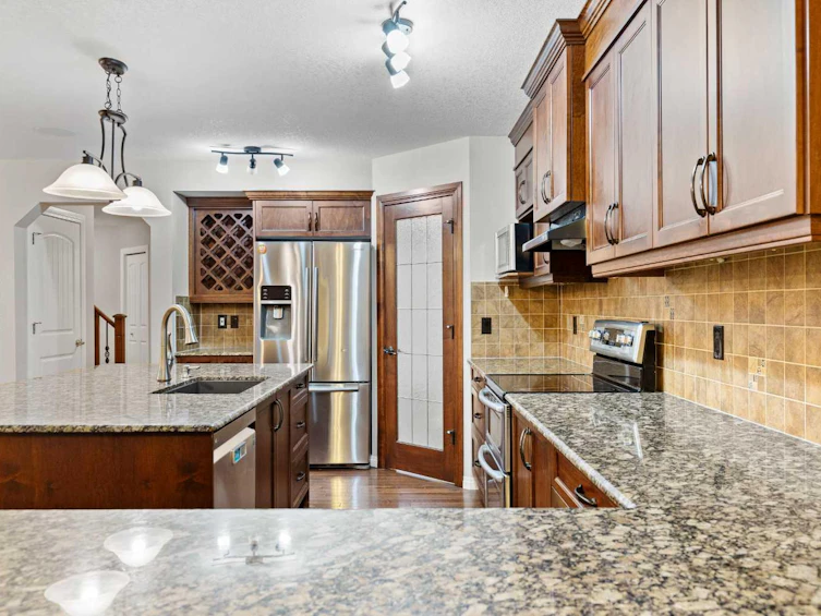96 Sage Bank Crescent NW, Calgary, AB, T3R 0J2 - 9