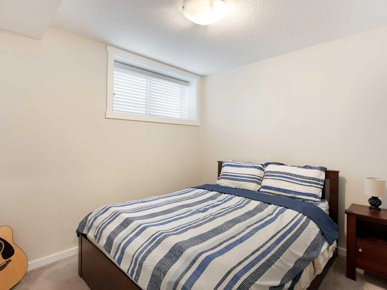 19464 37 Street SE, Calgary, AB, T3M 2W9 - 9