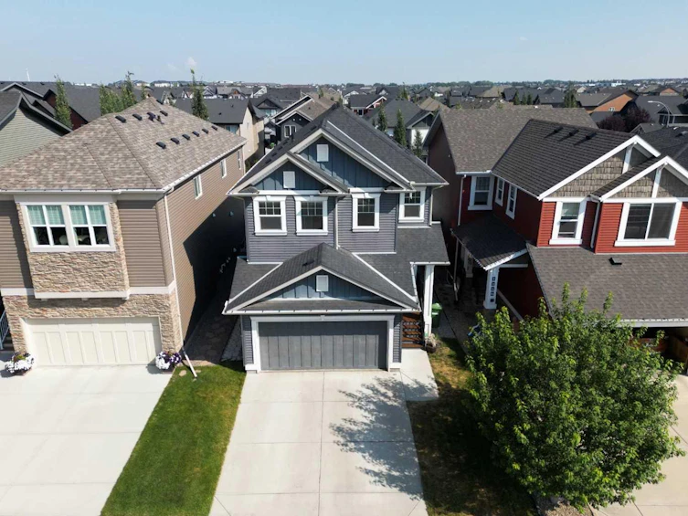 1150 Kings Heights Way Southeast, Airdrie, AB, T4A 0M8