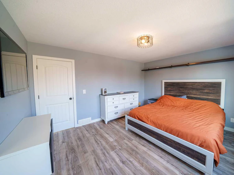 1150 Kings Heights Way Southeast, Airdrie, AB, T4A 0M8 - 12