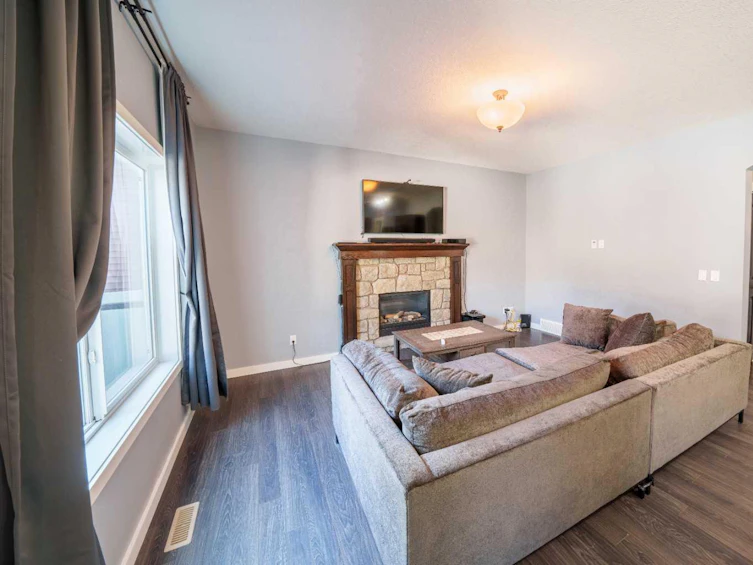 1150 Kings Heights Way Southeast, Airdrie, AB, T4A 0M8 - 18