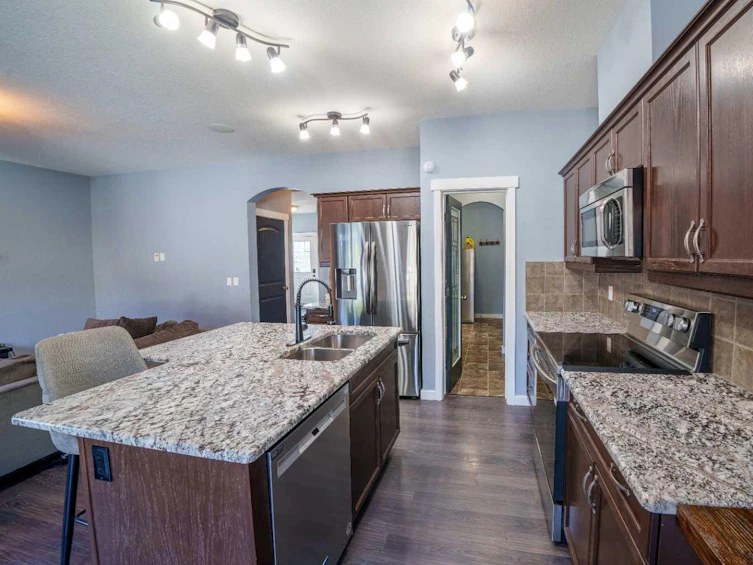 1150 Kings Heights Way Southeast, Airdrie, AB, T4A 0M8 - 20
