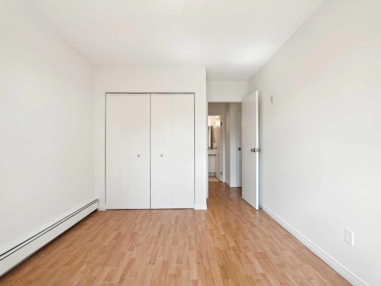 415-3420 50 Street NW, Calgary, AB, T3A 2E1 - 16