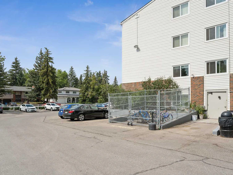 415-3420 50 Street NW, Calgary, AB, T3A 2E1 - 19