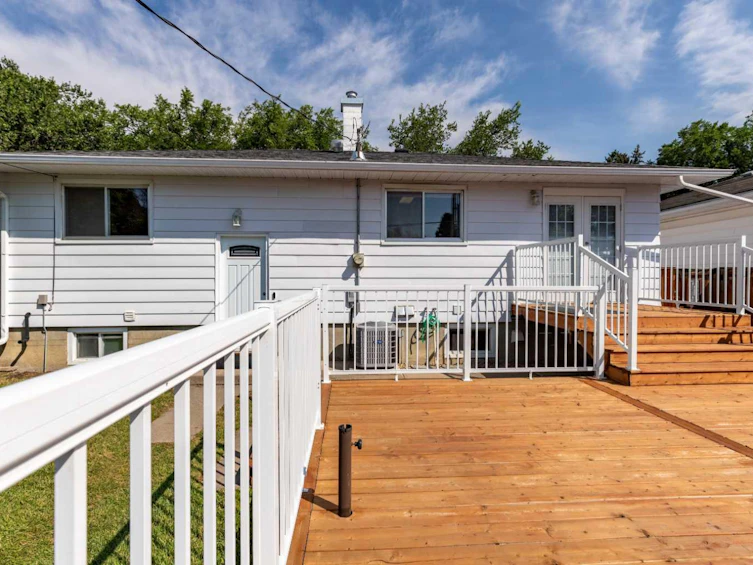 2022 10 Avenue S, Lethbridge, AB, T1K 0C1 - 41