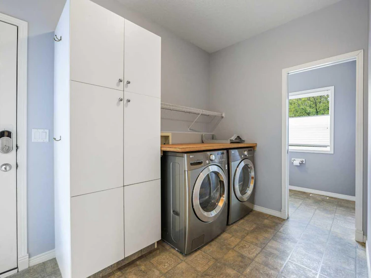 57 Strathlea Court SW, Calgary, AB, T3H 4T4 - 13