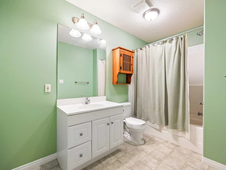 57 Strathlea Court SW, Calgary, AB, T3H 4T4 - 39