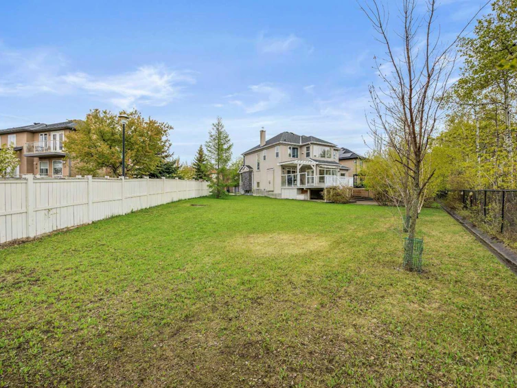 57 Strathlea Court SW, Calgary, AB, T3H 4T4 - 41