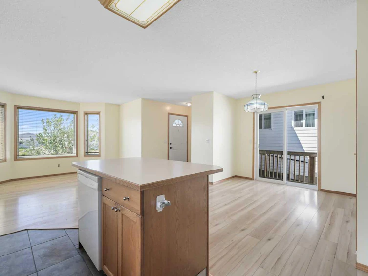 1914B 29 Avenue, Nanton, AB, T0L 1R0 - 14