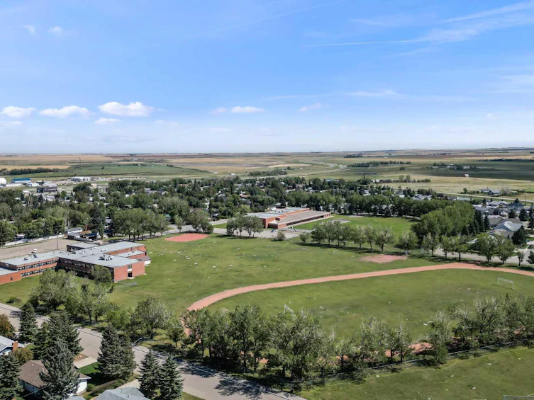 1914B 29 Avenue, Nanton, AB, T0L 1R0 - 35