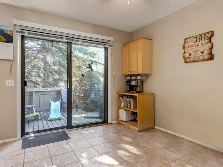 35-3302 50 Street NW, Calgary, AB, T3A 2C6 - 8
