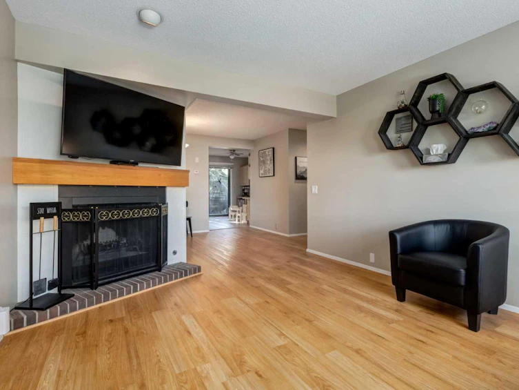 35-3302 50 Street NW, Calgary, AB, T3A 2C6 - 9