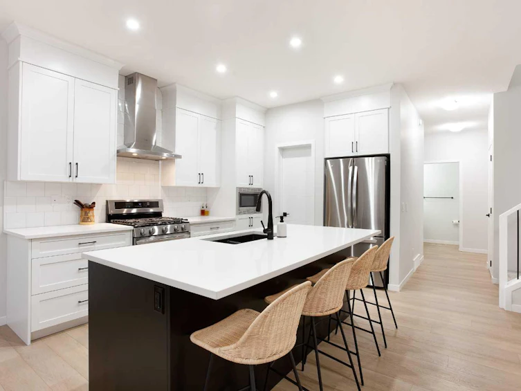 377 Edith Road NW, Calgary, AB, T3R 1Y9 - 4