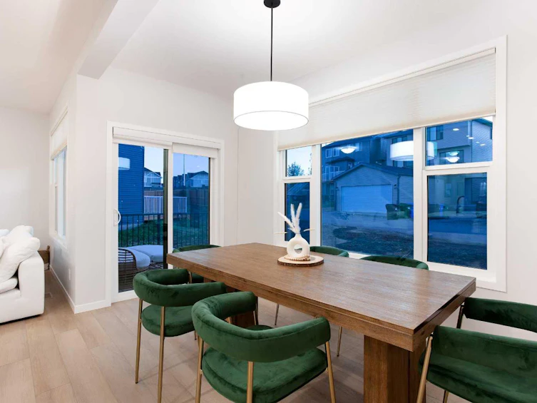 377 Edith Road NW, Calgary, AB, T3R 1Y9 - 11