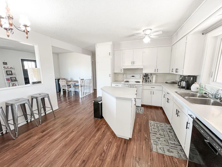 5 1 Avenue SW, Falher, AB, T0H 1M0 - 3