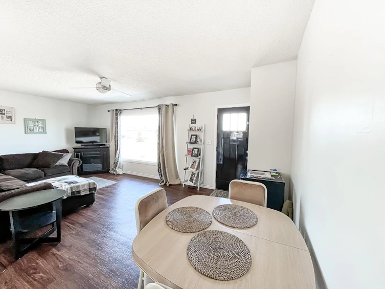 5 1 Avenue SW, Falher, AB, T0H 1M0 - 6