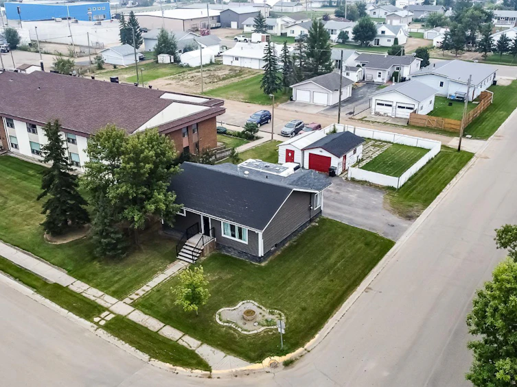 5 1 Avenue SW, Falher, AB, T0H 1M0 - 26