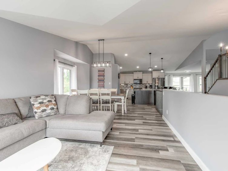 214 Stonecrest Bay W, Lethbridge, AB, T1K 5N7 - 6
