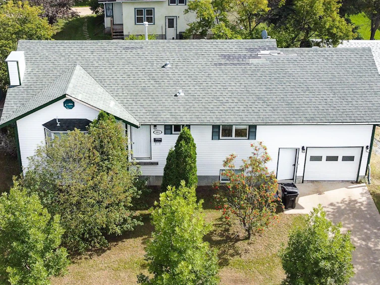 101 1st Avenue NE, Mclennan, AB, T0H 2L0
