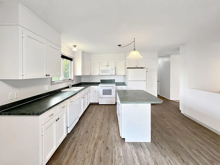 101 1st Avenue NE, Mclennan, AB, T0H 2L0 - 8