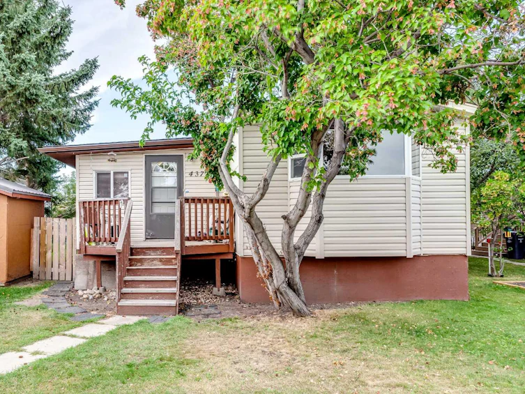 437 Homestead Trail SE, High River, AB, T1V 1J9
