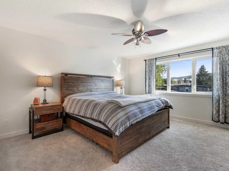 7611 36 Avenue NW, Calgary, AB, T3B 1V2 - 18