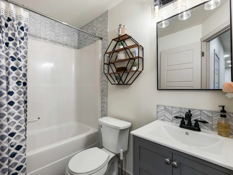 7611 36 Avenue NW, Calgary, AB, T3B 1V2 - 24