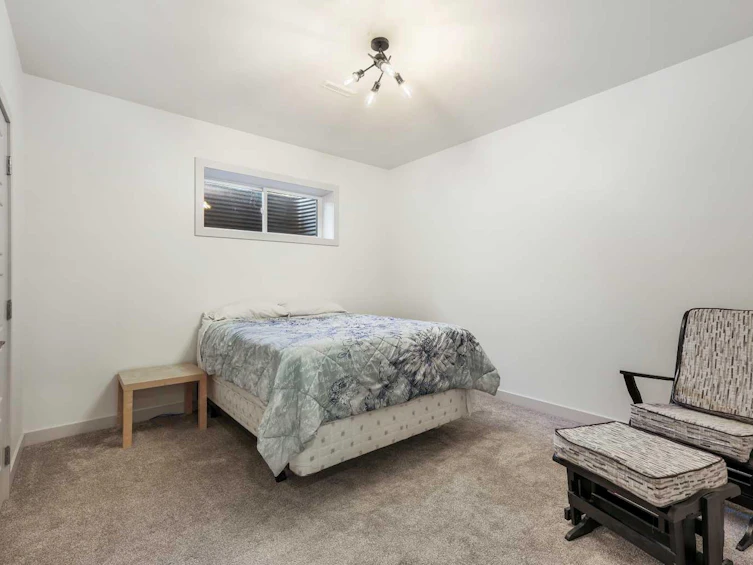 7611 36 Avenue NW, Calgary, AB, T3B 1V2 - 30